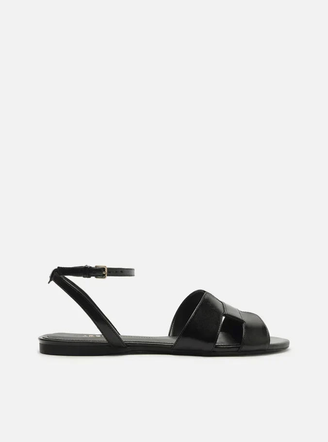 Rasteira Preta Couro Tira Vazada Fivela