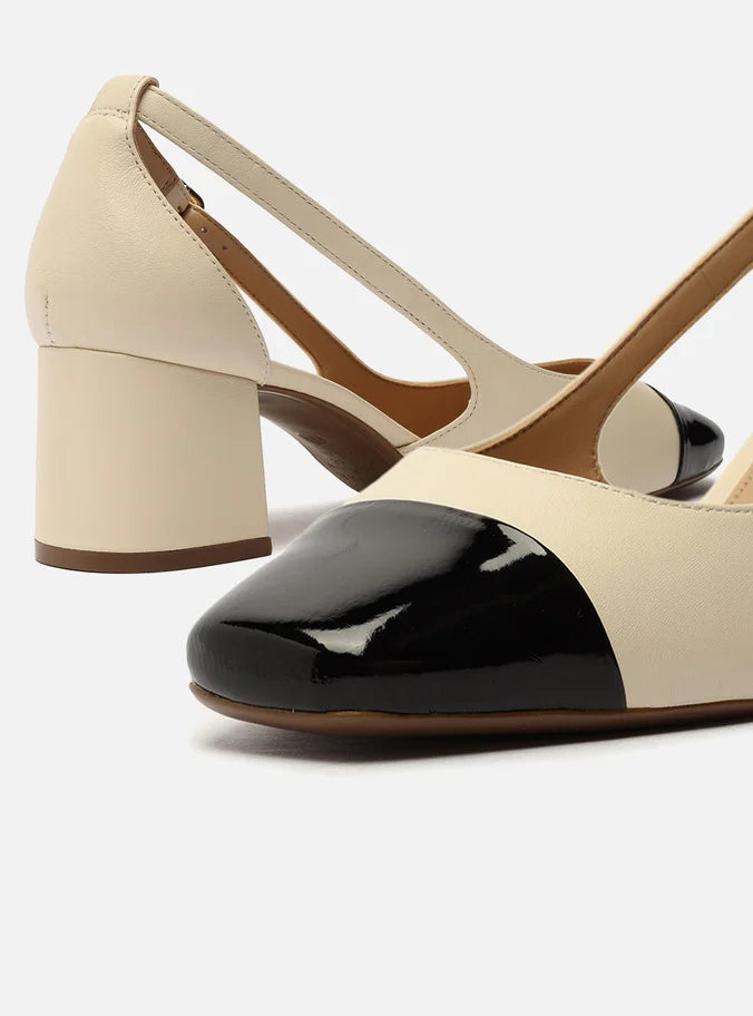 Scarpin Off-White Couro Cap Toe Aberto