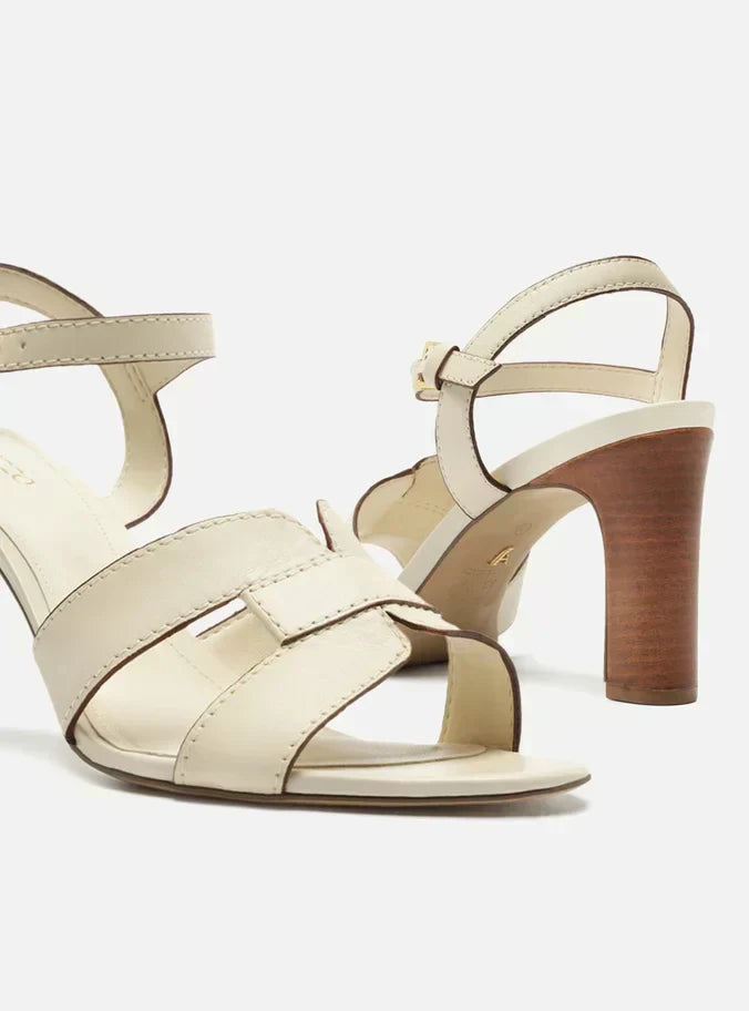 Sandália Branca Couro Salto Médio Bloco