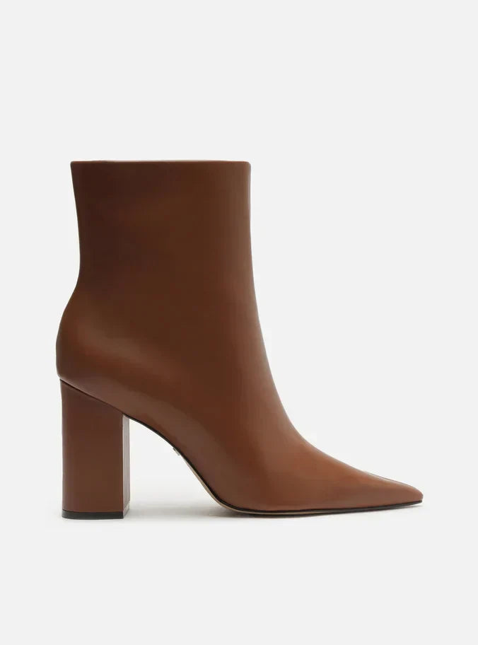 Bota Caramelo Couro Cano Curto Salto Alto Básica