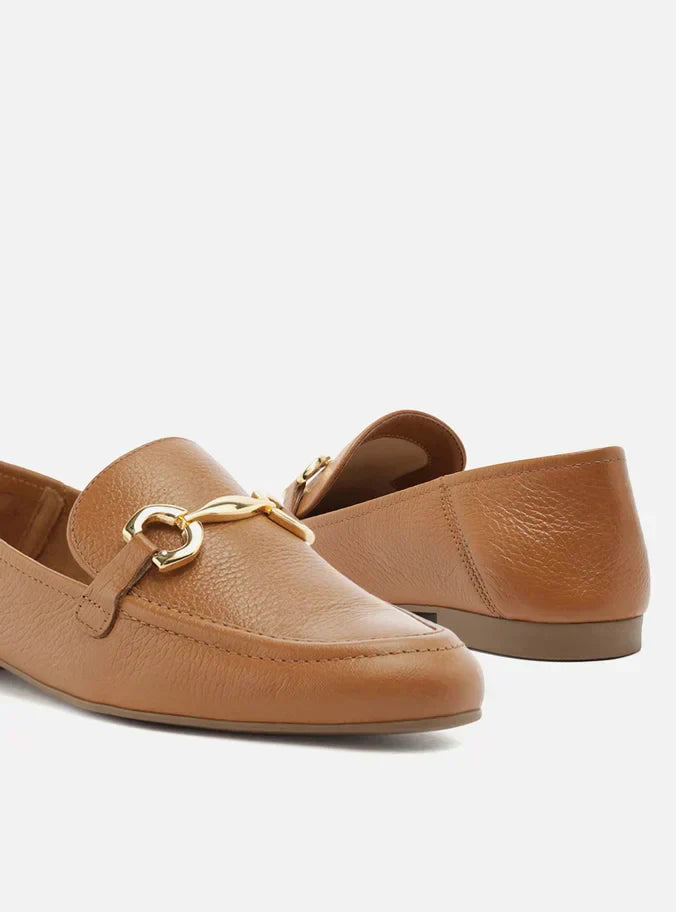 Mocassim Marrom Couro Bridão Metálico Básico Luma