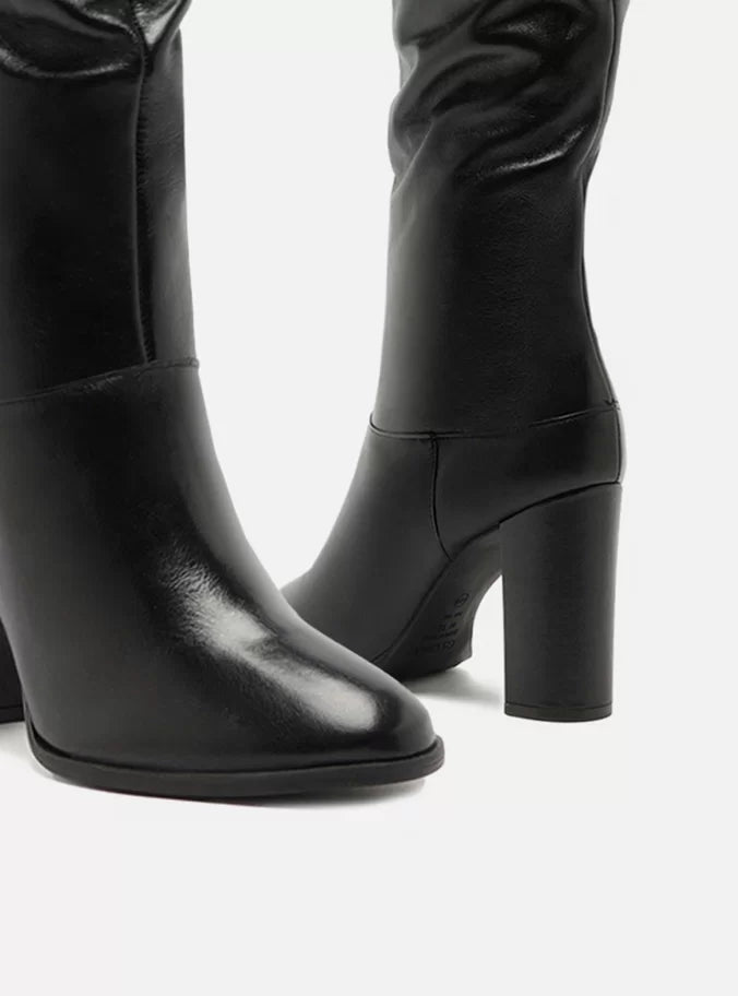 Bota Over The Knee Preta Couro Salto Alto