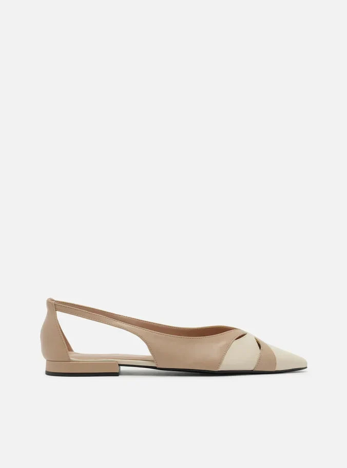 Sapatilha Bege Couro Bico Fino Vazada Bicolor