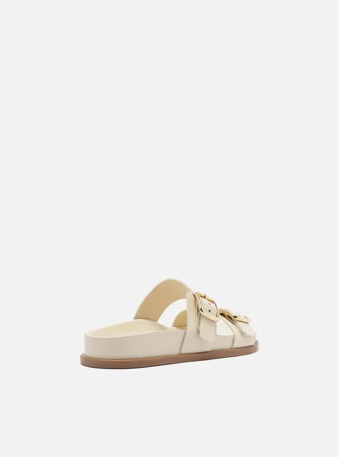 Papete Branca Couro Bico Redondo Tiras Fivelas