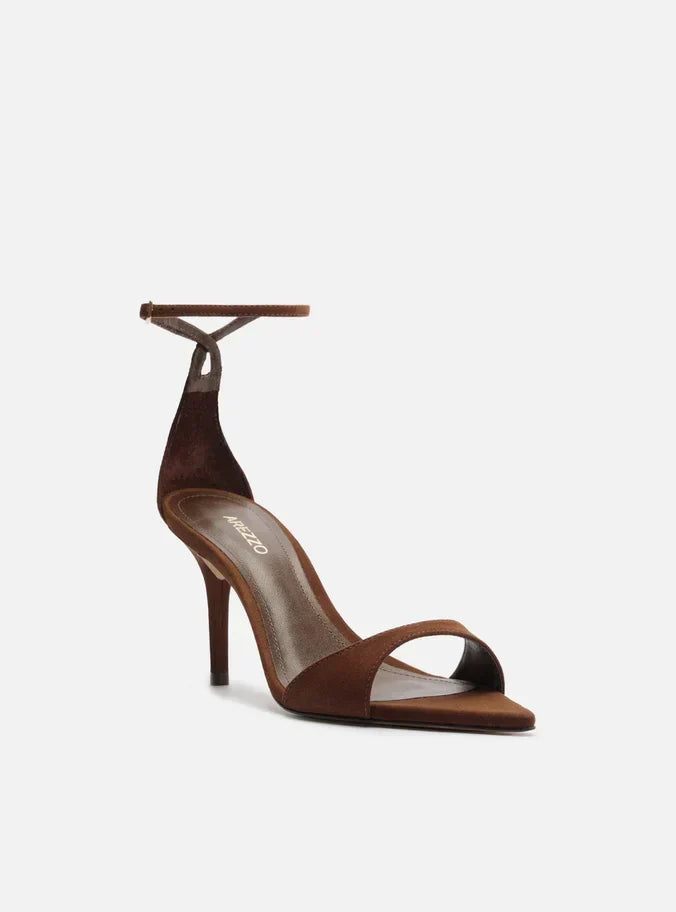 Sandália Marrom Escuro Camurça Salto Médio Tiras