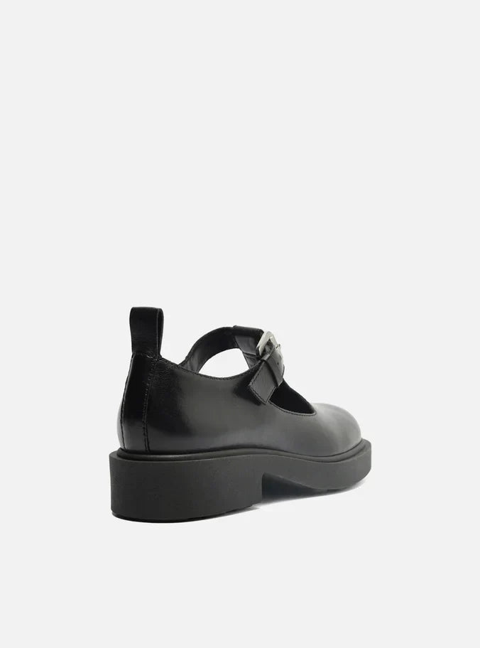 Sapato Boneca Preto Couro Tratorado Fivela