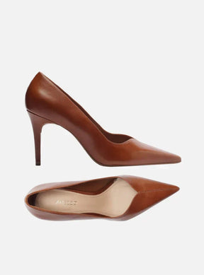 Scarpin Marrom Couro Salto Médio Fino V