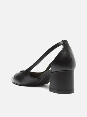 Scarpin Preto Couro Salto Bloco Vazado Verniz