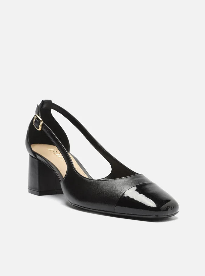 Scarpin Preto Couro Salto Bloco Vazado Verniz