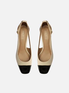 Scarpin Off-White Couro Cap Toe Aberto