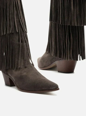 Bota Marrom Café Suede Cano Médio Bloco Franjas