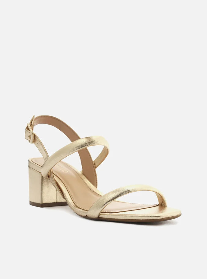 Sandália Metalizada Tiras Bombadas Salto Bloco