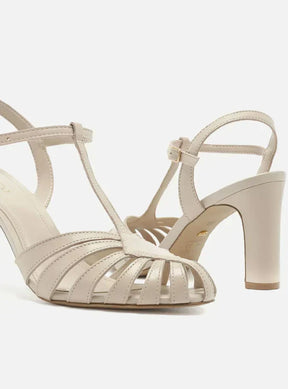 Sandália Branca Couro Salto Bloco Multi Tiras