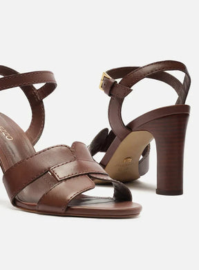 Sandália Marrom Couro Salto Bloco Tira Vazada