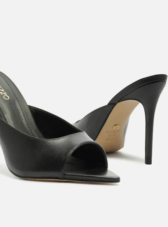 Mule Preta Couro Salto Alto Fino Bico Folha