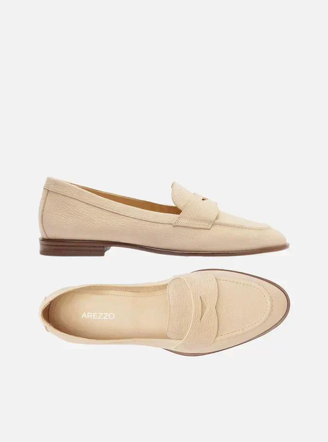 Mocassim Bege Creme Couro Bico Redondo Tira