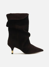 Bota Marrom Café Suede Cano Médio Salto Fino Slouch