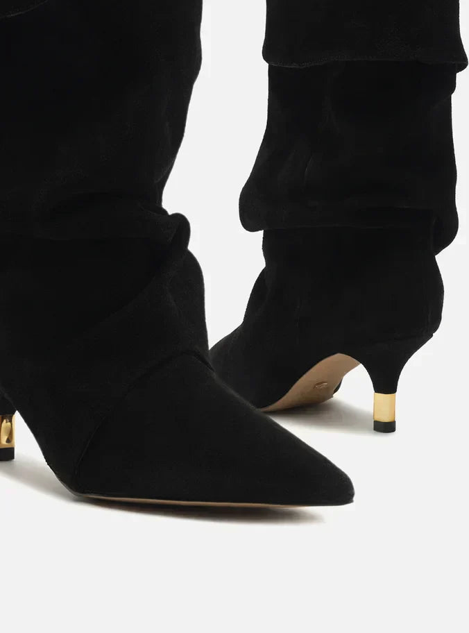 Bota Preta Suede Cano Médio Salto Fino Slouch