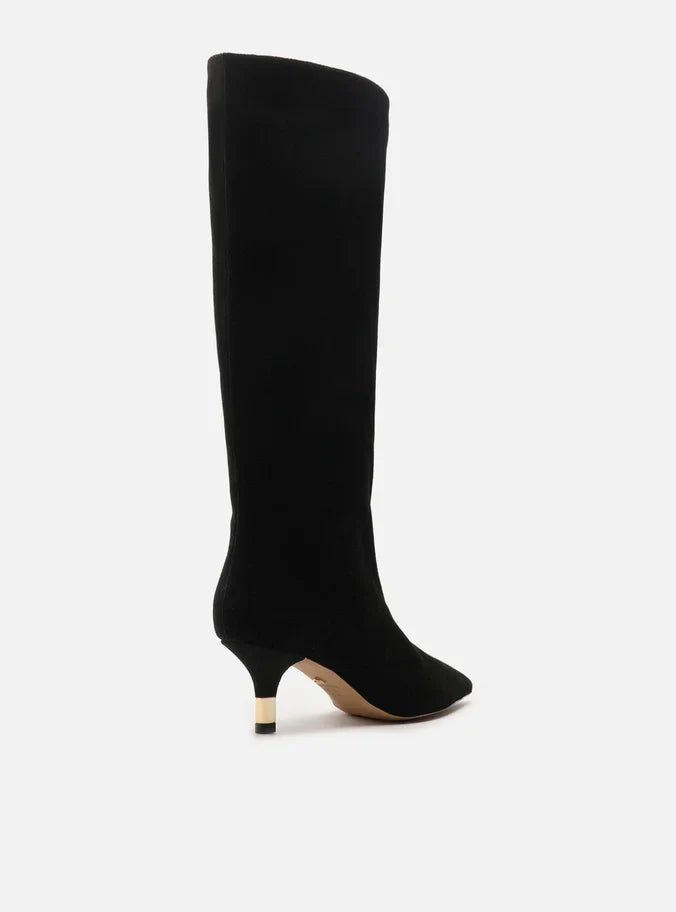 Bota Preta Acamurçada Cano Médio Salto Fino