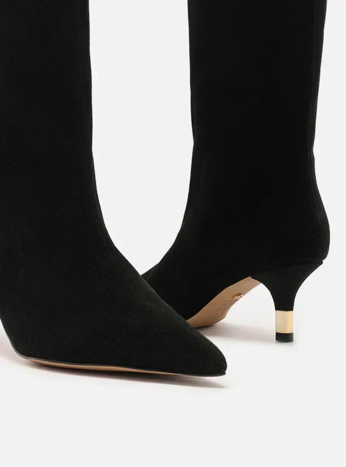 Bota Preta Acamurçada Cano Médio Salto Fino