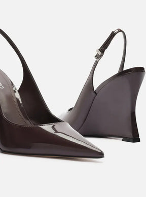 Scarpin Marrom Verniz Salto Alto Anabela Slingback