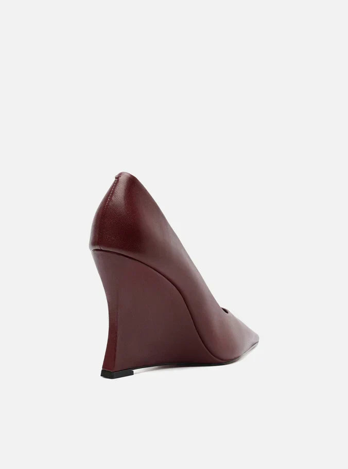 Scarpin Vermelho Couro Salto Alto Anabela