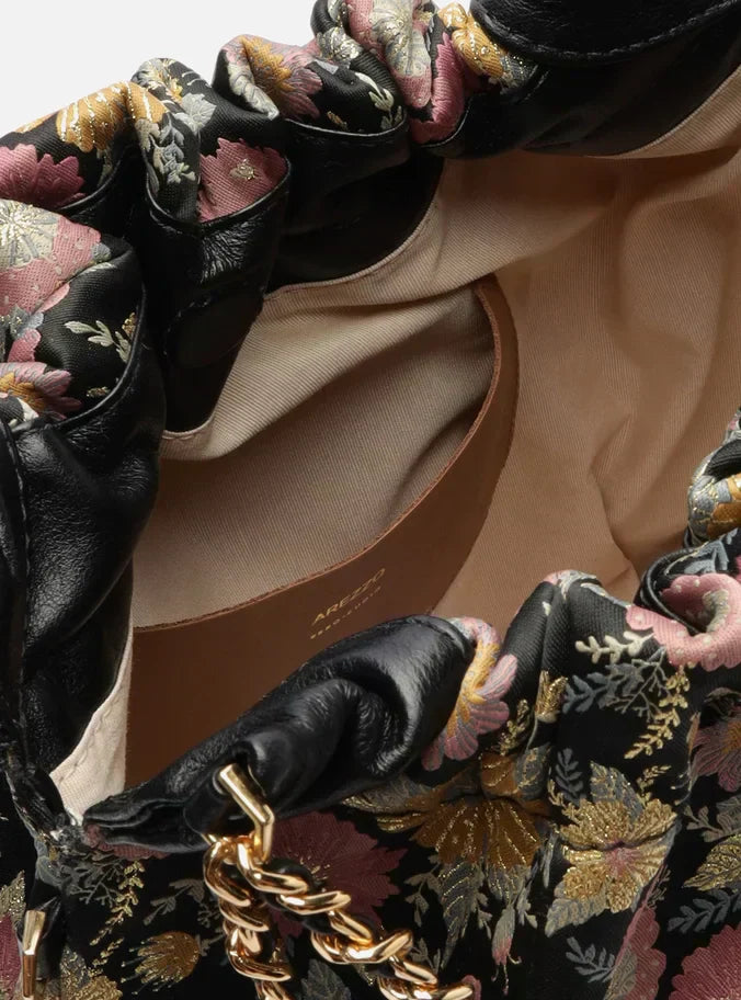 Bolsa Hobo Preta Estampa Grande Alça Corrente